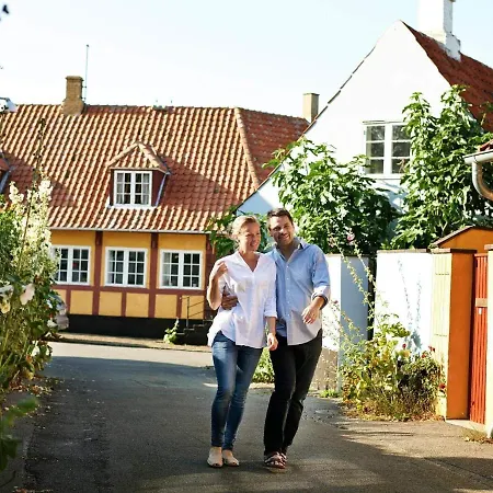 Semesterbostad Lxv Svaneke