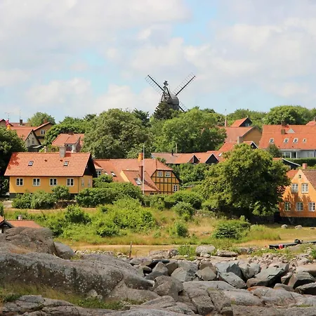 Lxv Semesterbostad *
